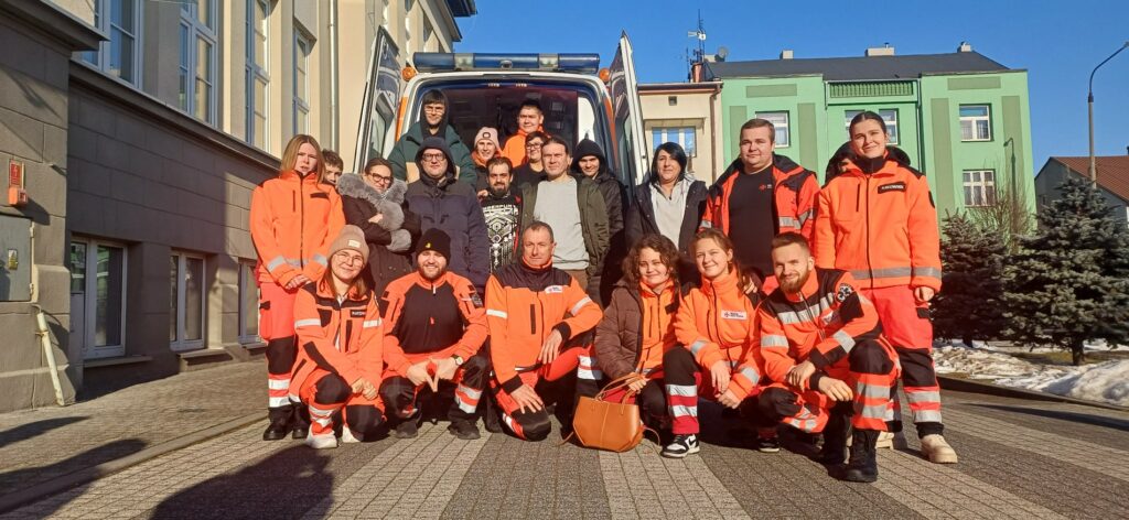 Pokaz pierwszej pomocy w PCKU